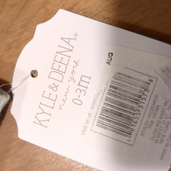 Kyle & Deena Set. NWT - Picture 4 of 5